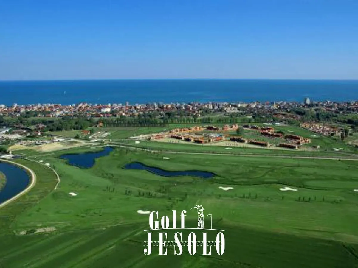 B&C Apartments Lido di Jesolo 0*,